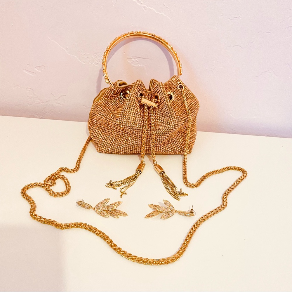 Elegant Gold Women's Handbag